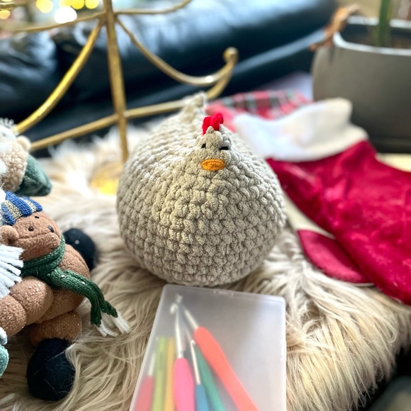 Stuffed chicken plush toy rooster stuffed animal crochet hen plushie - Picture 3 of 3